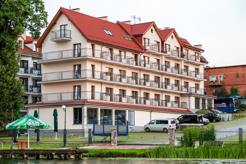 Hotel Huszcza Mragowo Exterior photo